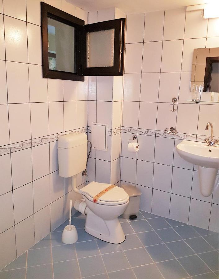 Family Hotel Venera Каварна Экстерьер фото